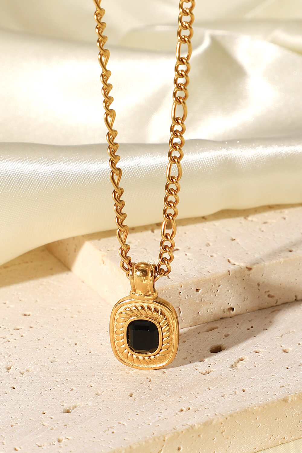 18K Gold Plated Inlaid Rhinestone Pendant Necklace-Mope's Closet