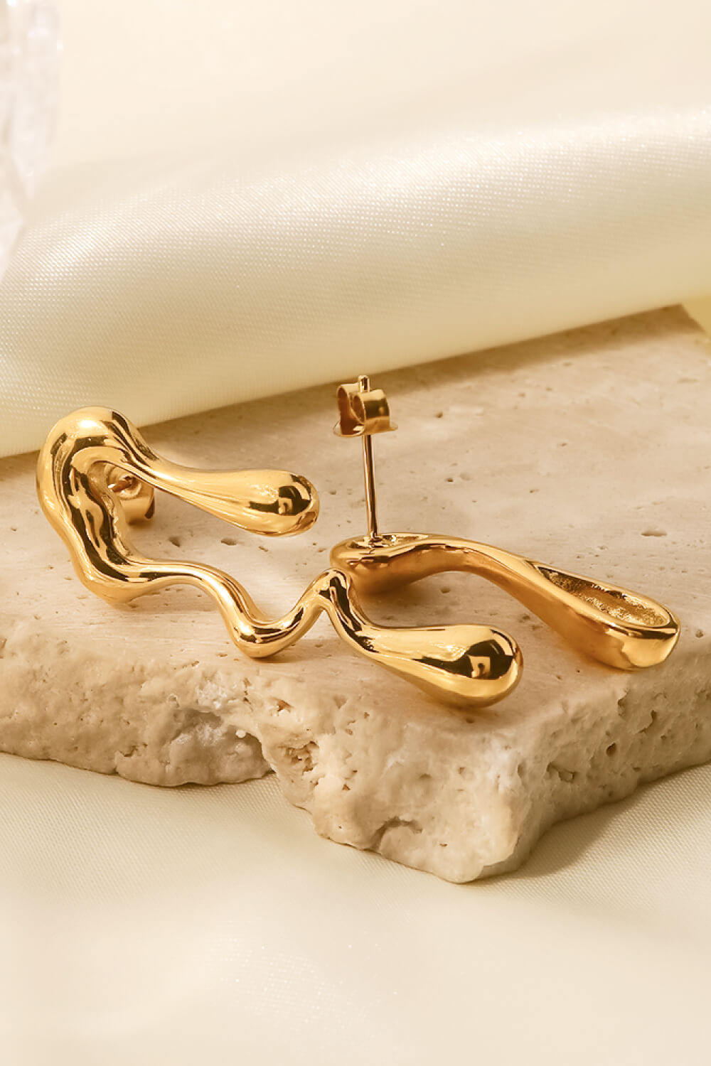 18K Gold Plated Geometric Mismatched Earrings-Mope's Closet