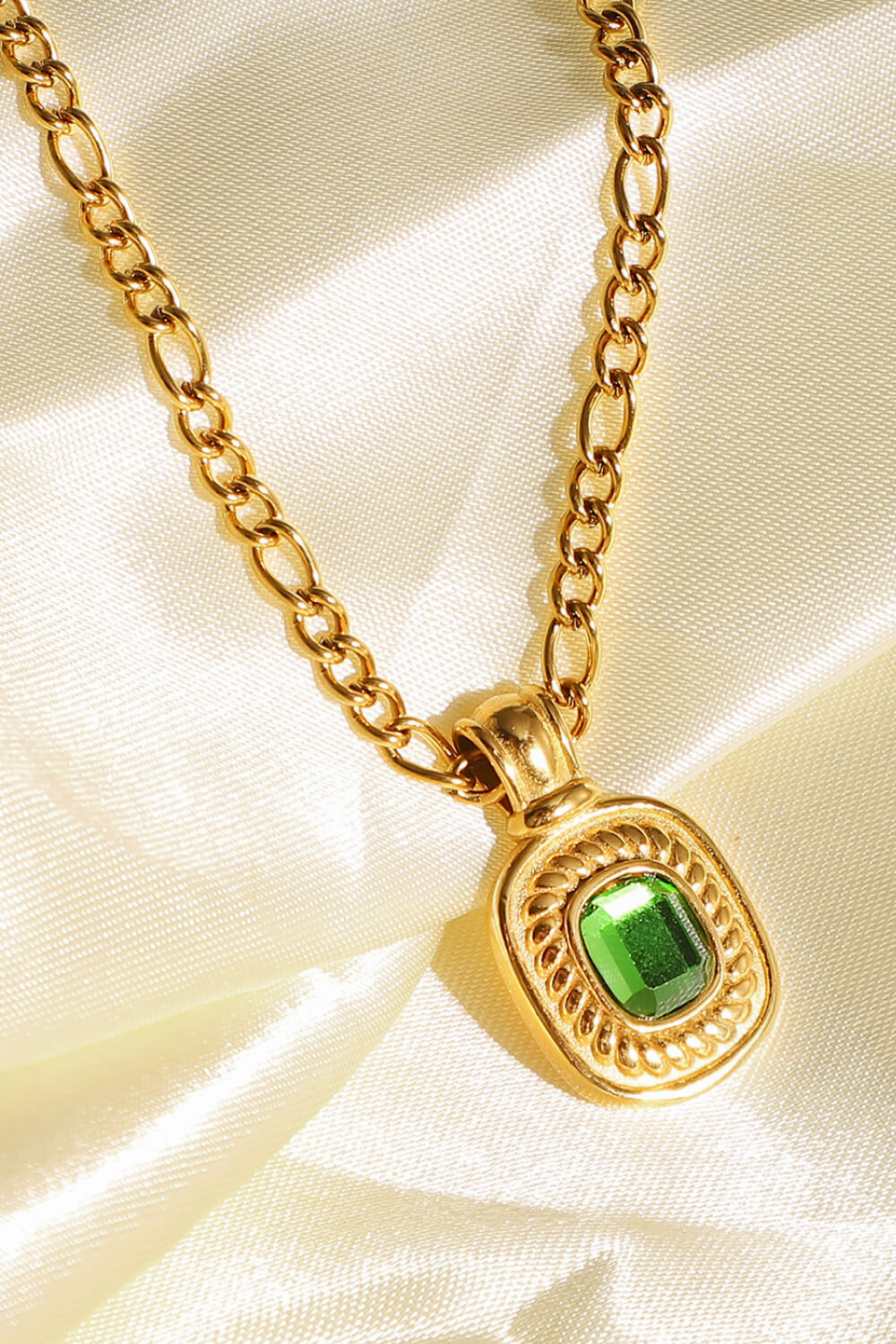 18K Gold Plated Inlaid Rhinestone Pendant Necklace-Mope's Closet