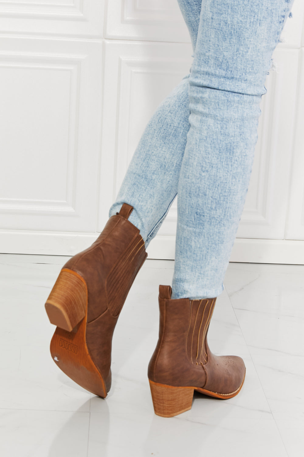 MMShoes Love the Journey Stacked Heel Chelsea Boot in Chestnut-Mope's Closet