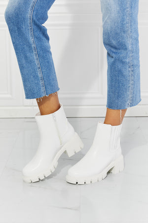 MMShoes What It Takes Lug Sole Chelsea Boots in White-Mope's Closet