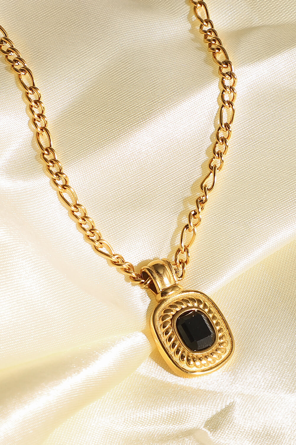 18K Gold Plated Inlaid Rhinestone Pendant Necklace-Mope's Closet